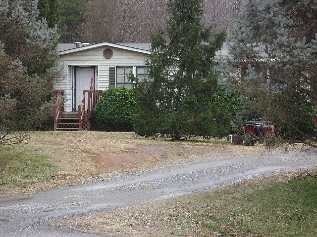 1st image of 138 Charlotte Dr