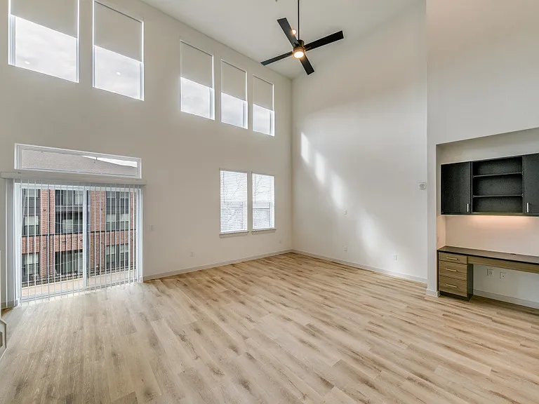 Burnett Lofts at Bishop Ridge — Photo 3