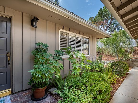 3rd image of 5157 Redwillow Ln