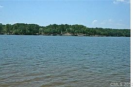 2nd image of 3021 Applewood Pointe Ln