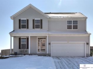 6401 Elm Hurst Dr, Omaha, NE 68157