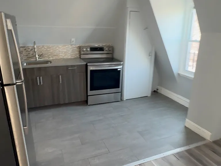 157 Buena Vista Ave #3 — Photo 9