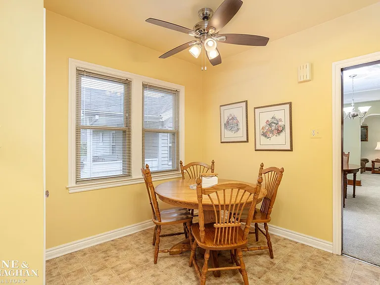 1260 Lakepointe Ave — Photo 11