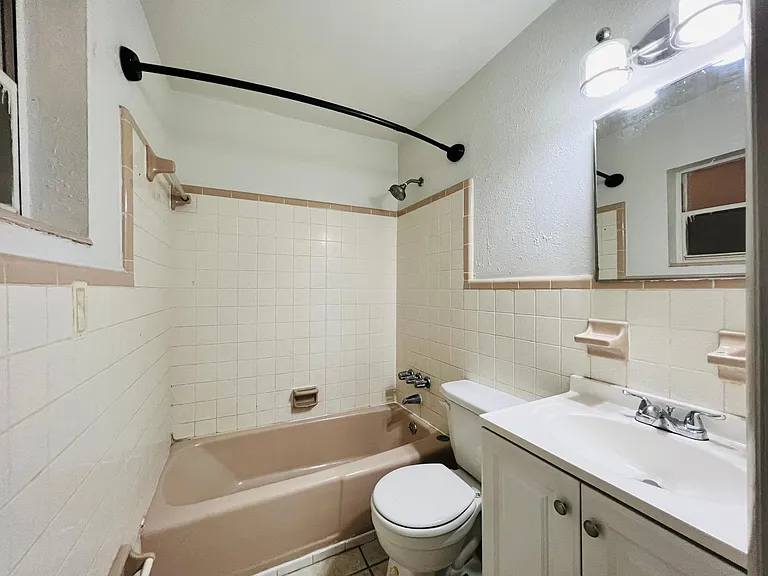 440 Nora Ave — Photo 8