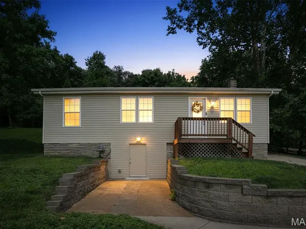 810 Forest Ave, Valley Park, MO 63088