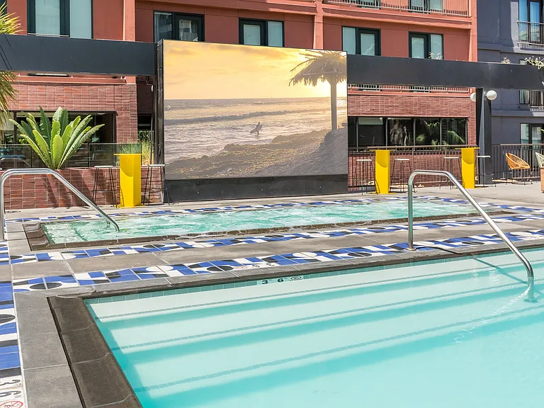 El Centro Apartments and Bungalows — Photo 12