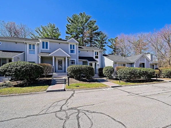 3 Dickinson Dr #A4, Taunton, MA 02780