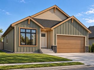 108 S Hampton Cres, Sylvan Lake, AB T4S0S1