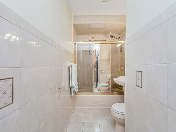 6221 23rd Avenue image 5 of 41