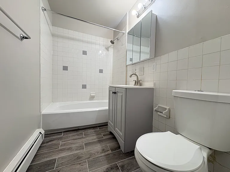 67 Brinkerhoff St #3D — Photo 6