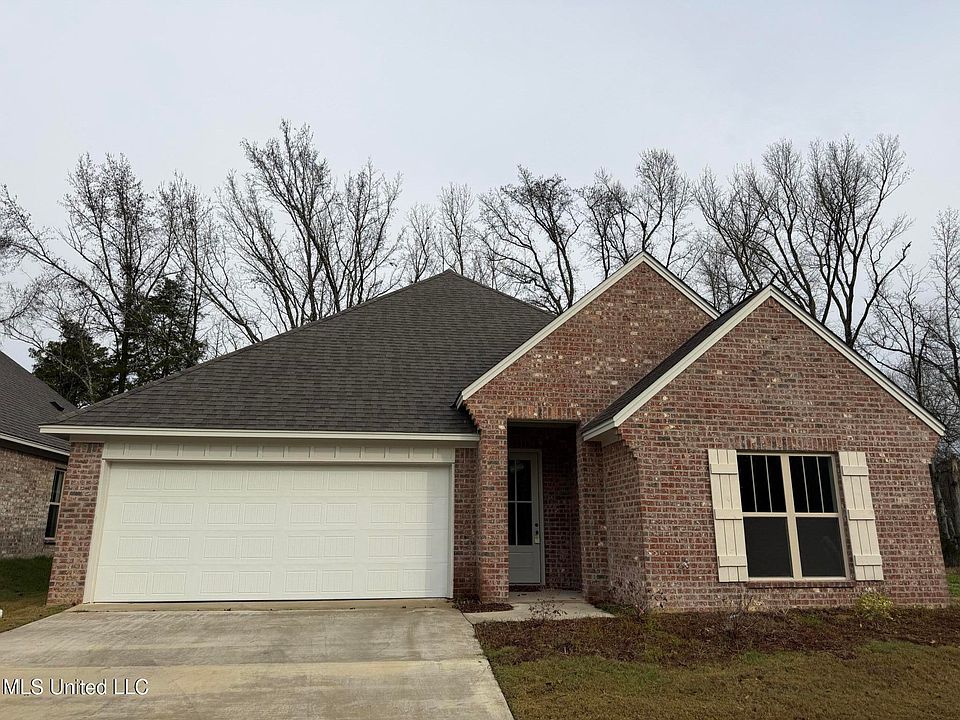 1st image of 113 Hyde Park Dr