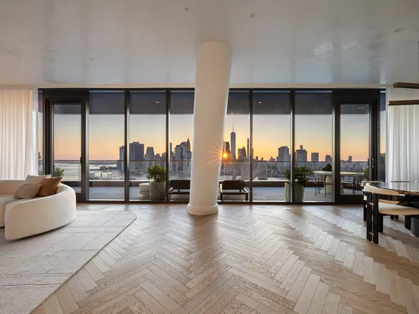 30 Front Street image 8 of 44