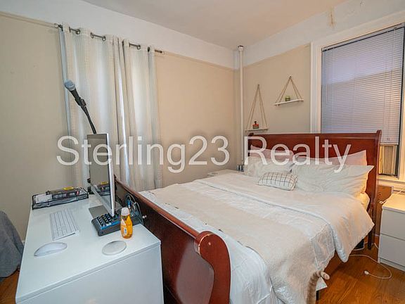 2nd image of 2312 36th St APT 2