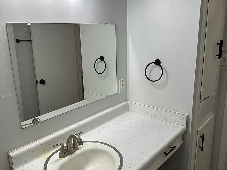 7211 Westglade Dr — Photo 18