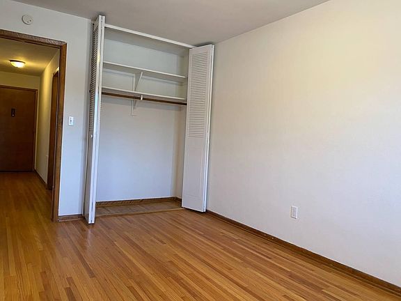 4th image of 2208 Lexington Ave N #2194-11