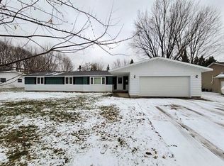705 Munes St, Athens, WI 54411