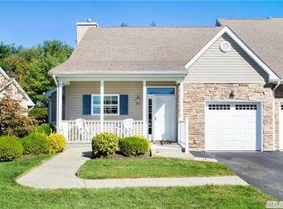57 Rose Ln, Mount Sinai, NY 11766