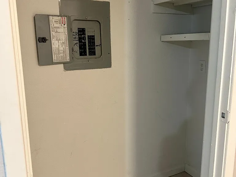 Washer/Dryer Area