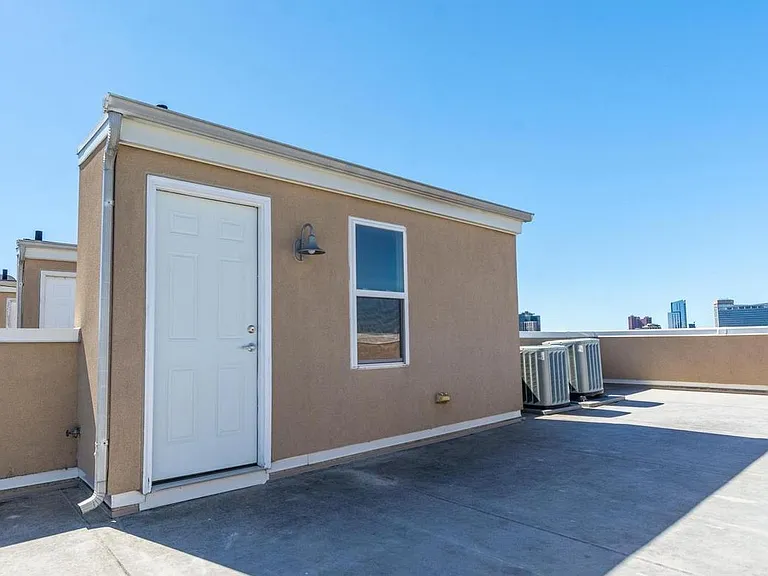 105 Narrowway Ct — Photo 6