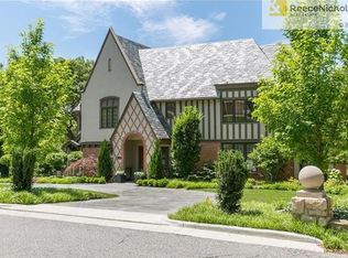 5034 Sunset Dr, Kansas City, MO 64112