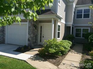 735 Creekstone Ln, Chelsea, MI 48118
