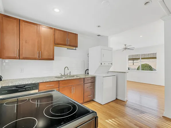 Carol Court, 2920 10th Ave S #2924-A, Birmingham, AL 35205