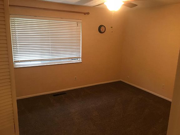 4th image of 1125 Calley Dr