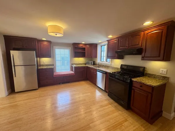 149 Islington St, 149 Islington St #1, Portsmouth, NH 03801