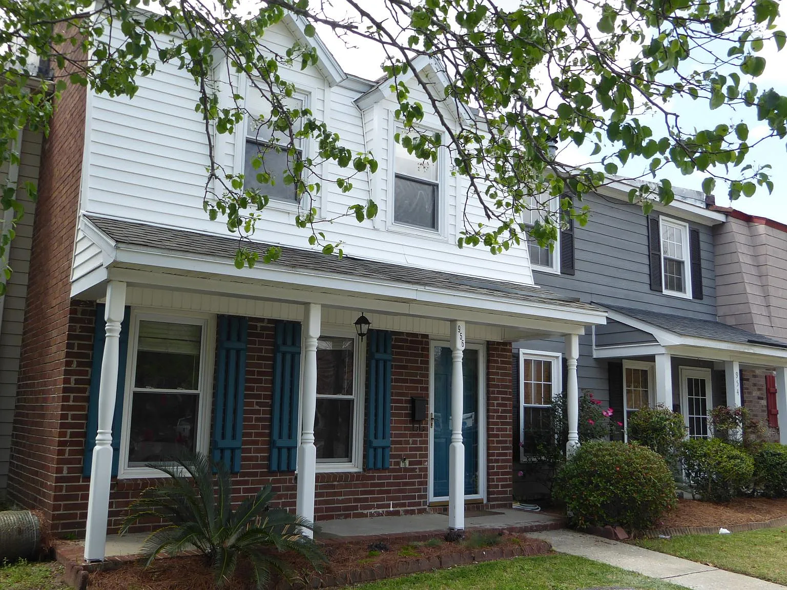 2 bed, 2.5 bath, 1254 sqft, $2,500 — Photo 1