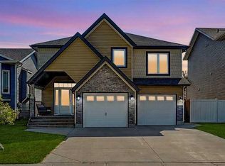 10553 W 113th St, Grande Prairie, AB T8V 5X5