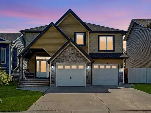 10553 W 113th St, Grande Prairie, AB T8V 5X5