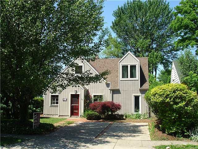 1st image of 139 E Milford St