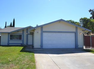 1542 Claremont Dr, Manteca, CA 95336