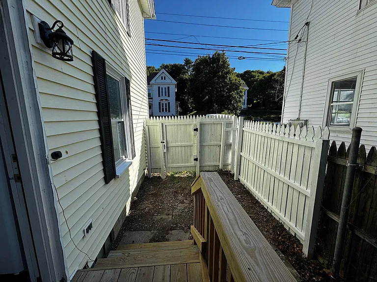 45 State St — Photo 37
