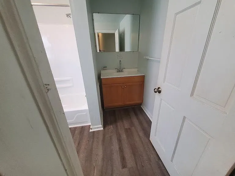 2106 Boston Ave — Photo 4