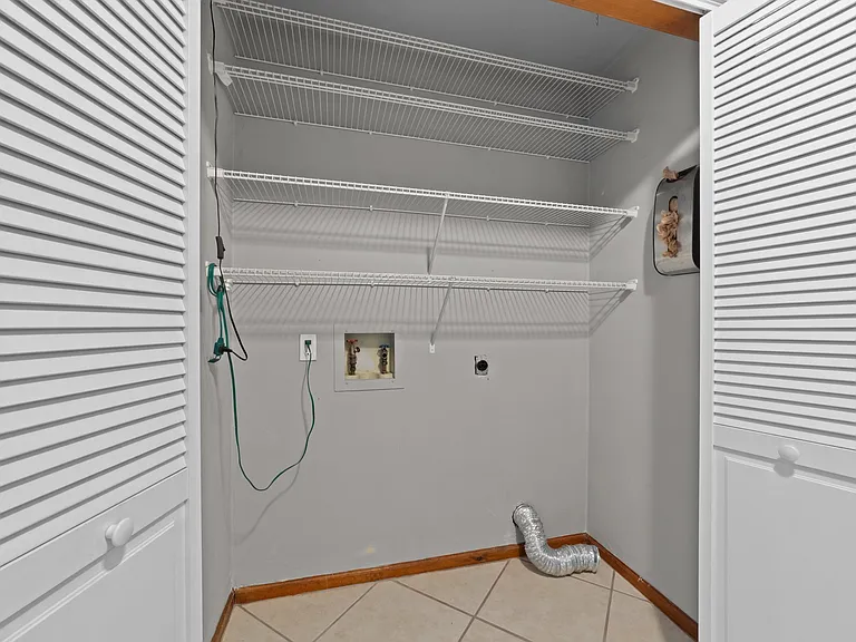 435 Currituck Dr — Photo 21