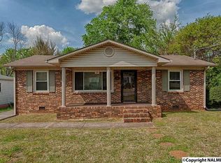 502 Redbud Dr NW, Huntsville, AL 35811