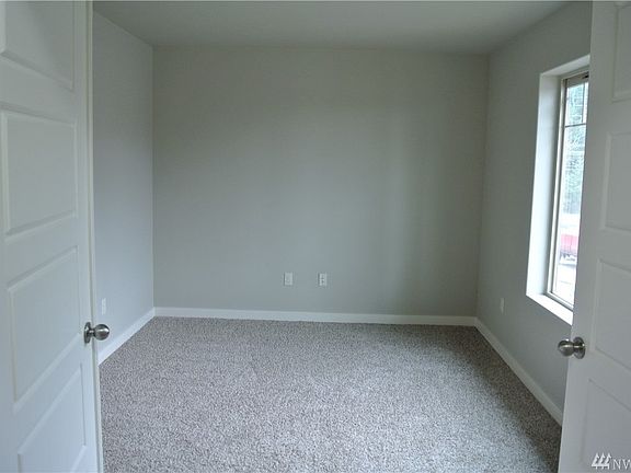 3rd image of 1942 Hardway Ln