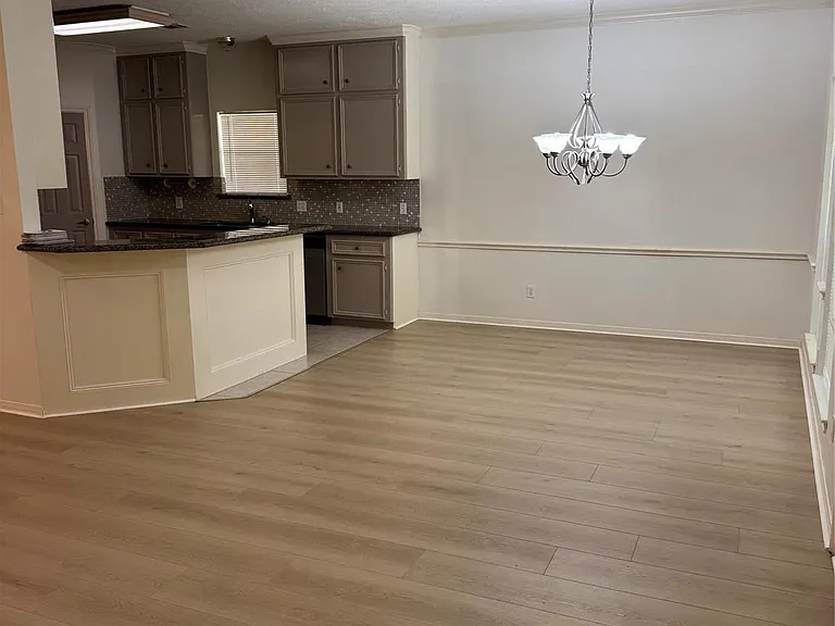 120 Hiwon Dr — Photo 20