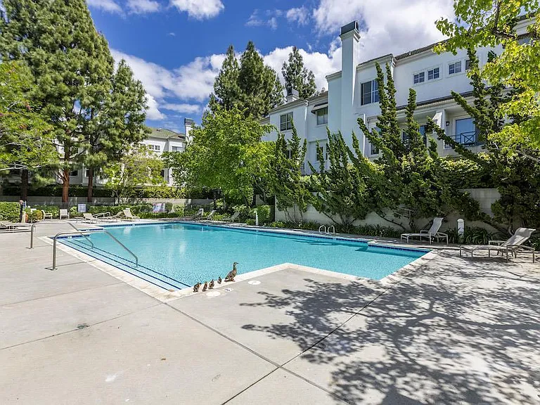 440 Navaro Pl #116 — Photo 43