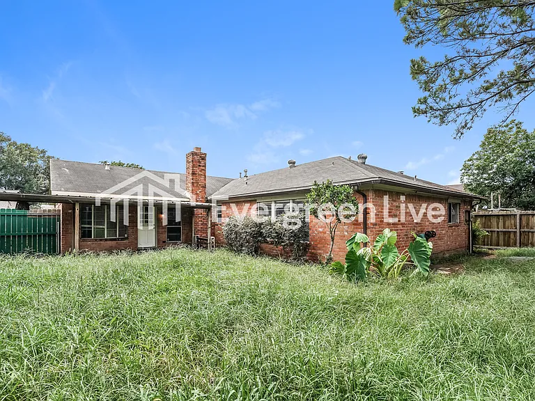 10923 Sageyork Dr — Photo 15