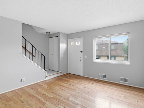 2nd image of 292 Surrey Hill Way