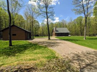 413 W Hagerman Lake Rd, Iron River, MI 49935