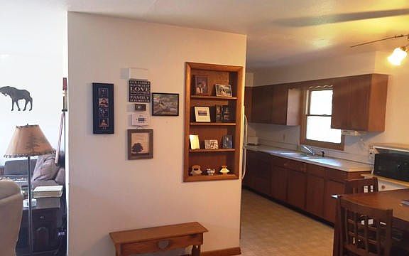 Sylfest St-Kitchen & Dining area