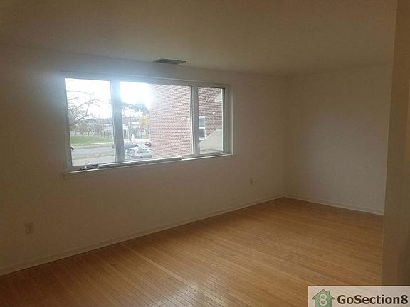 4th image of 7129 Lindbergh Blvd #1