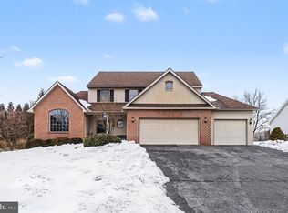 114 Rothsville Station Rd, Lititz, PA 17543