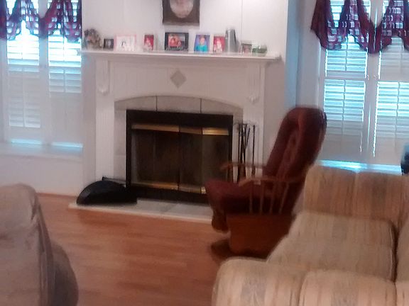2nd image of 15 Mary Dr