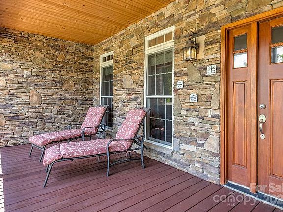 3rd image of 58 Willow Bend Dr