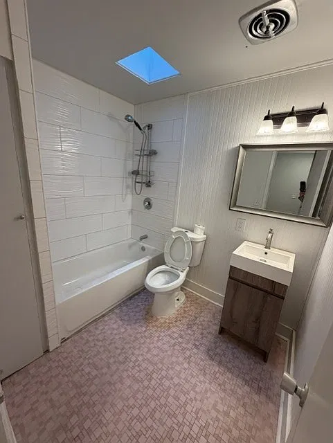 4 bed, 2.5 bath, 2000 sqft, $2,100 — Photo 4