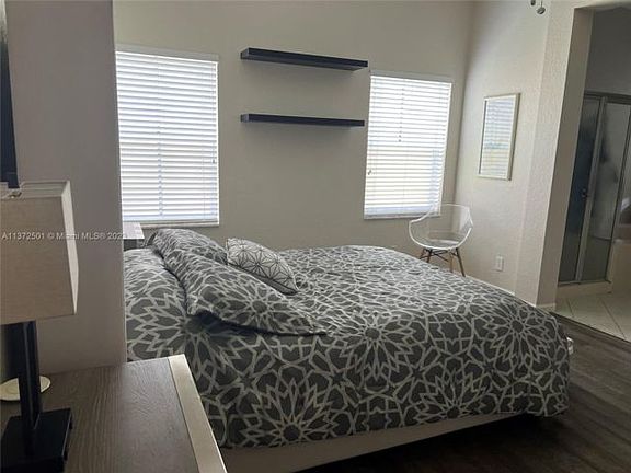3rd image of 1702 Sparrow Ln #1702